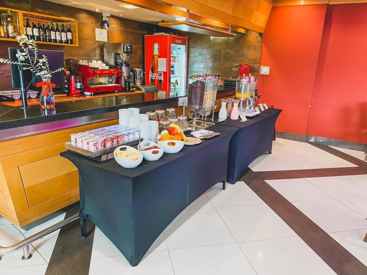 Hotel Diego De Almagro โกไยเก ภายนอก รูปภาพ